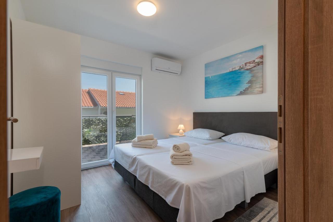 Delux Apartment Eva トロギール エクステリア 写真
