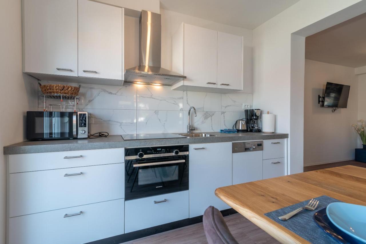 Delux Apartment Eva トロギール エクステリア 写真